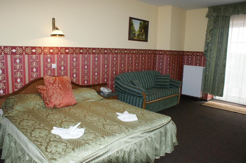 Hotel Mazurski Dworek Mikołajki Bilik gambar