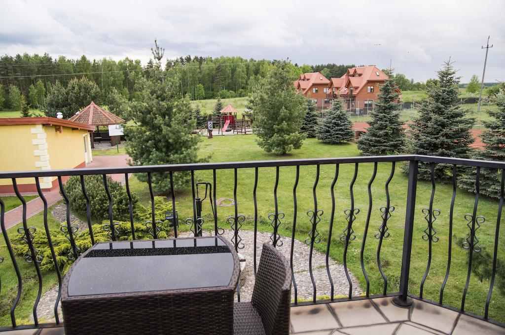 Hotel Mazurski Dworek Mikołajki Bilik gambar